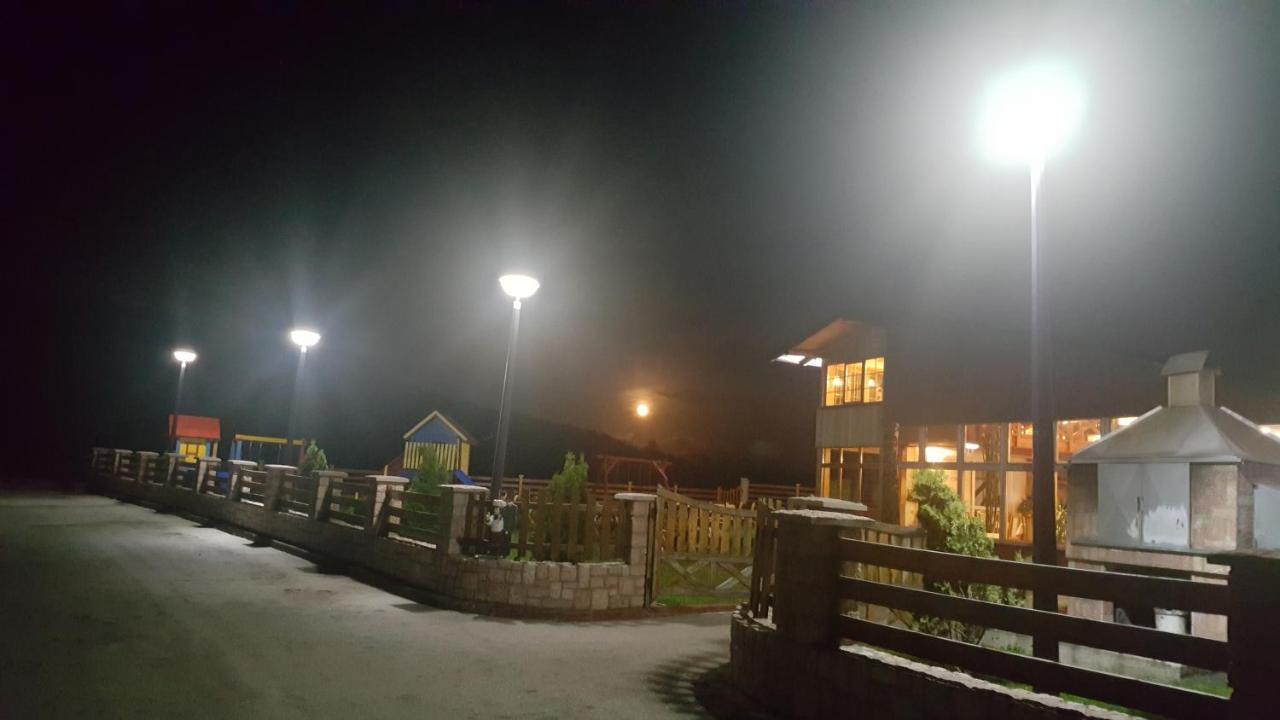 Pansion I Restoran ,, Pogled" Hotel Han Pijesak Eksteriør billede