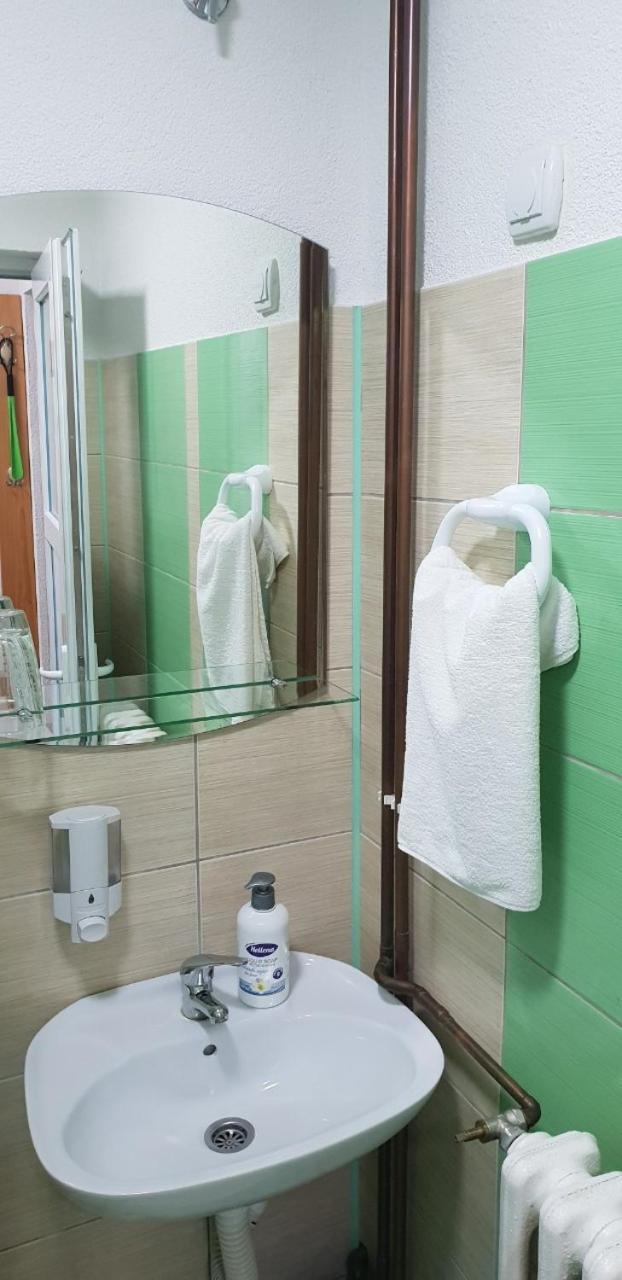 Pansion I Restoran ,, Pogled" Hotel Han Pijesak Eksteriør billede